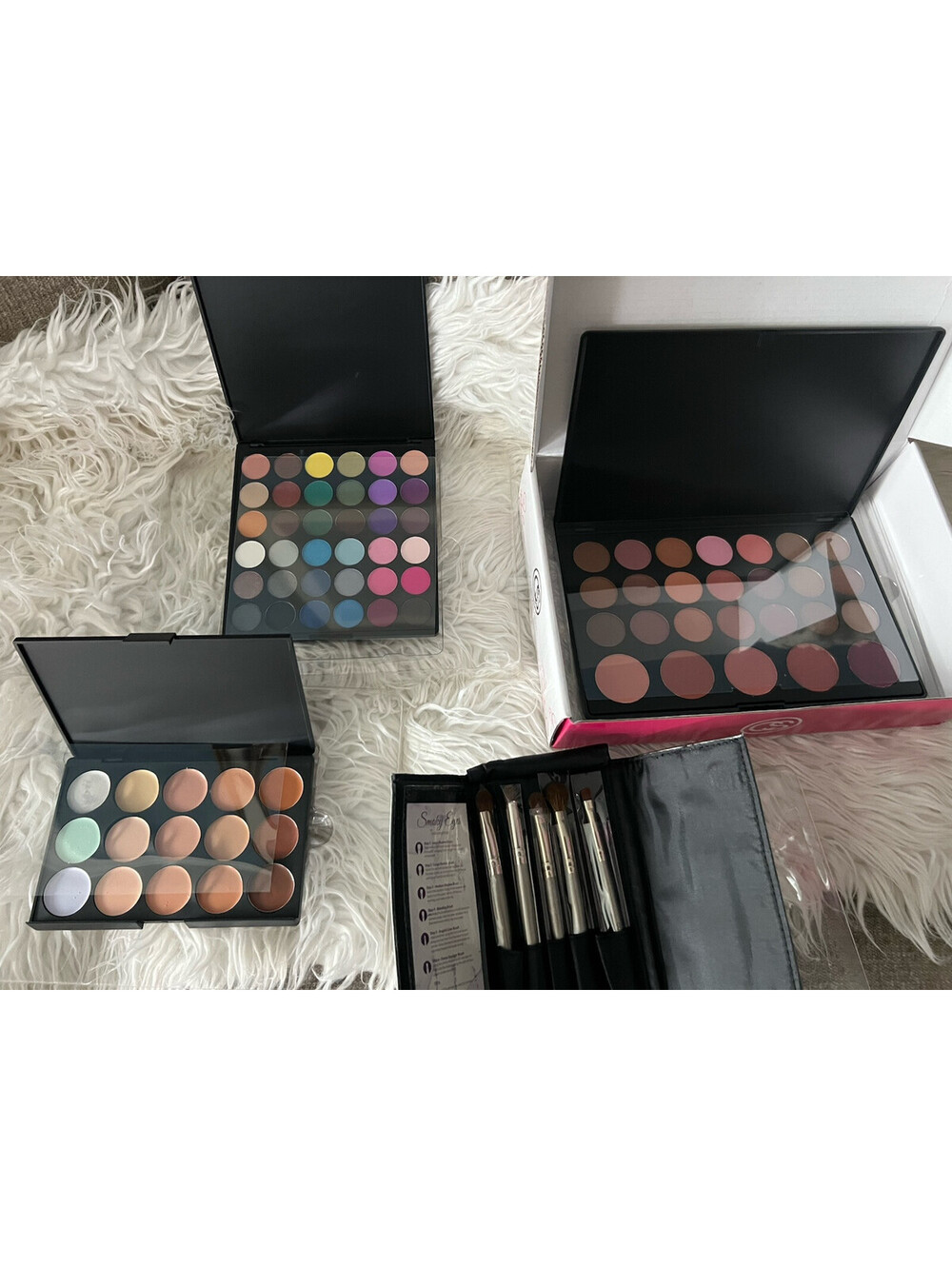 Coastal Scents Smoky Beauty Collection Makeup Gift Set